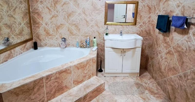 4 Bedroom Property for Sale in Robertson Western Cape